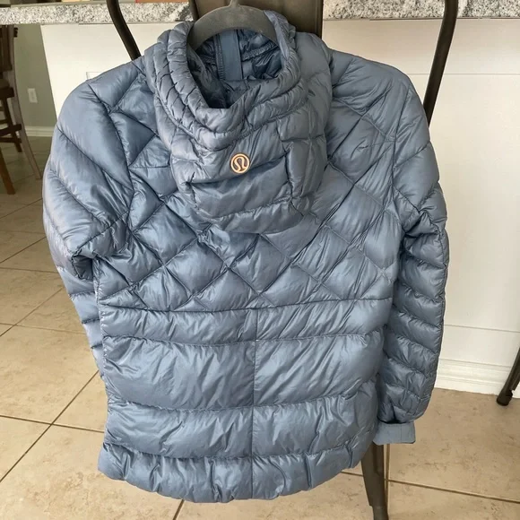 Lululemon Fluffin Awesome Jacket - Goose Down - Picture 4 of 9